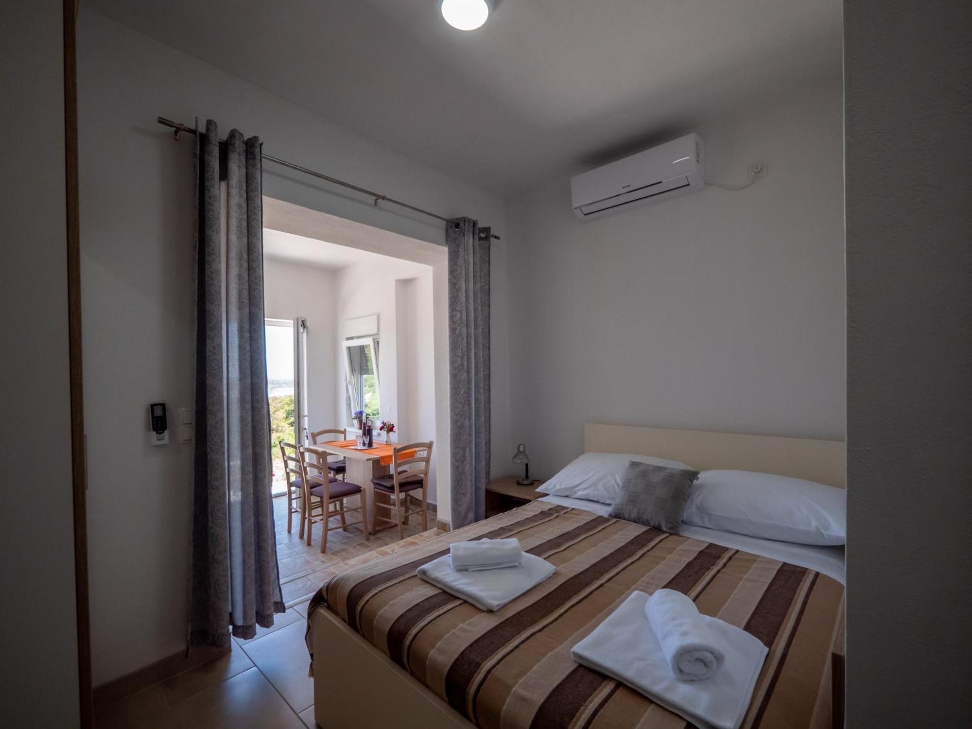 Apartments Tri Mora Razanac Phòng bức ảnh